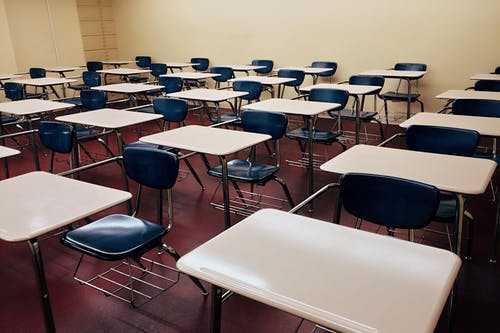 塔罗占卜:2019年的开学测验或考试成绩如何?能通过吗? 塔罗占卜:2019年的开学测验或考试成绩如何?能通过吗?