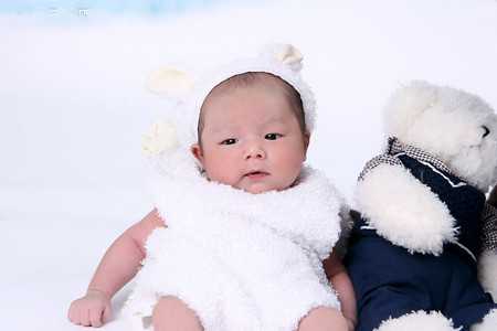 如何培养AB型血宝宝