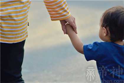 姓燕好听的名字男孩怎么起名 起名技巧