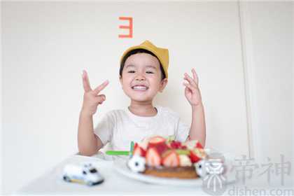 五行属火的男孩起名宜用字大全 属火男孩名字推荐