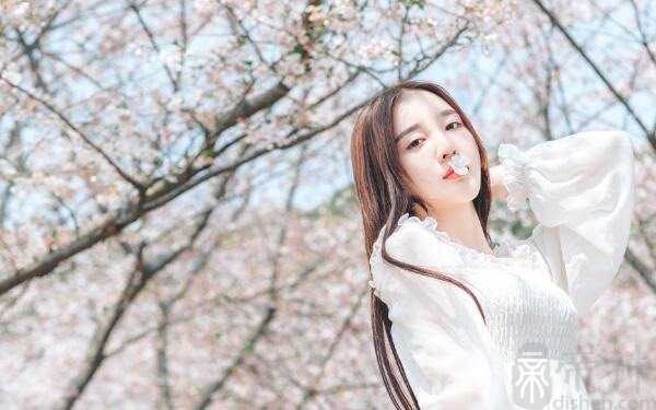 右脖子上有痣代表什么意思 男女含义差别较大