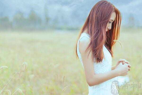 女人胸口上的朱砂痣有什么寓意 不愁吃穿