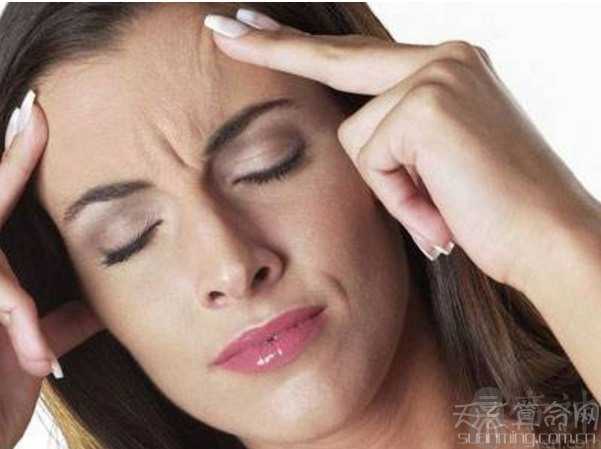 怎么看眉头紧锁面相  眉头紧锁的人缘较差