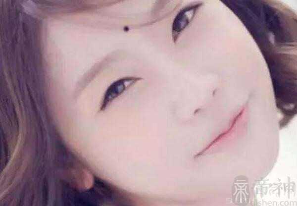 女人眉心痣面相图解  眉心痣女人面相的含义有哪些