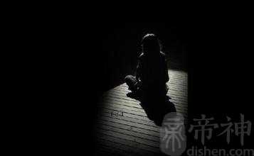 女人梦到棺材代表什么 预示着最近有财运