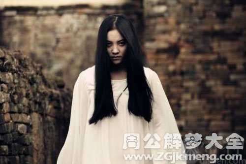 梦见妹妹鬼上身