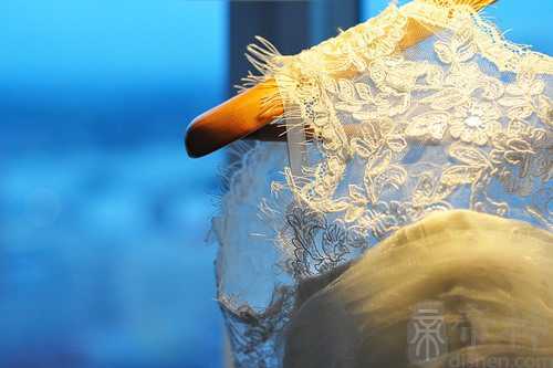 梦见爸爸的衣服破了