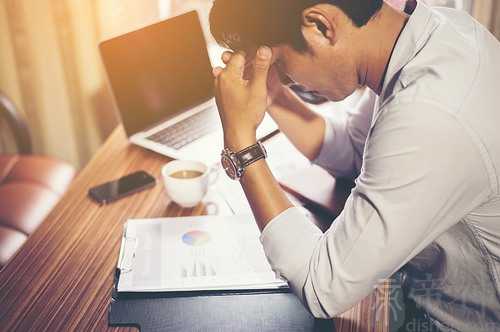 梦见爸爸工作不顺利