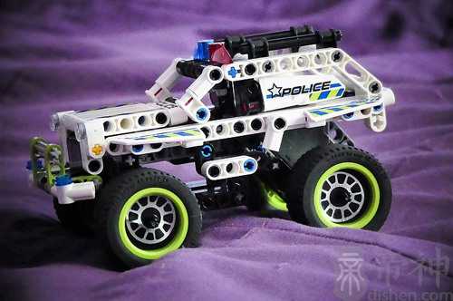 梦见爸爸开车撞到人