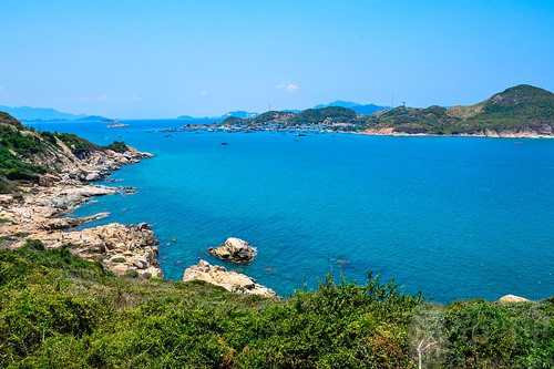 梦见自己爸爸掉进大海