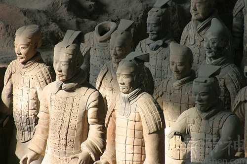 梦见爸爸为爷爷守墓