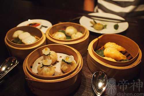 梦见爸爸送来饺子