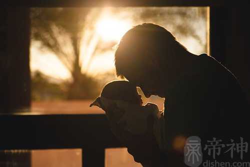 梦见爸爸杀自己