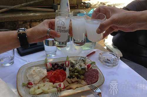 梦见爸爸喝多了骂奶奶