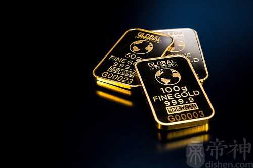 梦见爸爸伯伯给我钱