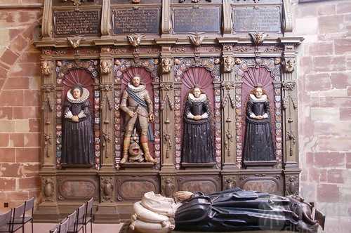 梦见爸爸从棺材里复活