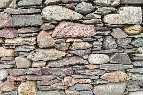 梦见爸爸被墙砸到