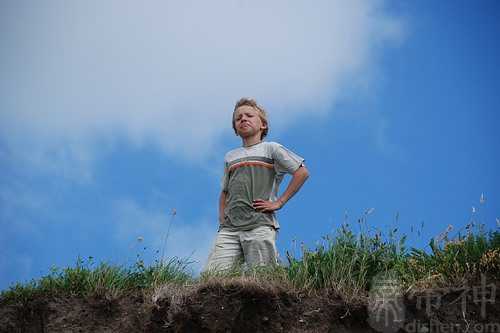 梦见爸爸远行自己哭