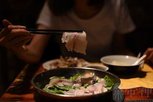 梦见爸爸开饭馆