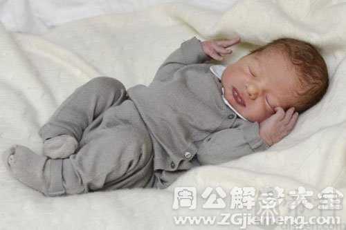 孕妇梦见抱男婴