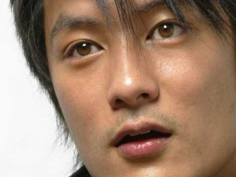 眉毛连一起男人做对象合适吗