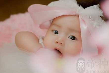 女人脖子粗是旺夫相吗？脖子粗的女人好命吗？